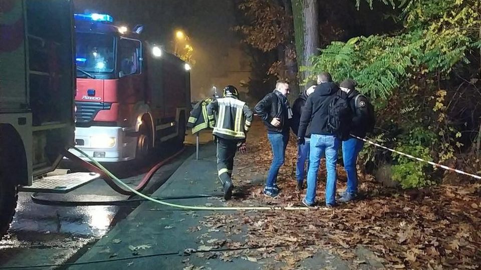 DRAMMA A CODOGNO Trovato un cadavere nella baracca andata a fuoco. Guarda il video DRAMMA A CODOGNO Trovato un cadavere nella baracca andata a fuoco. Guarda il video