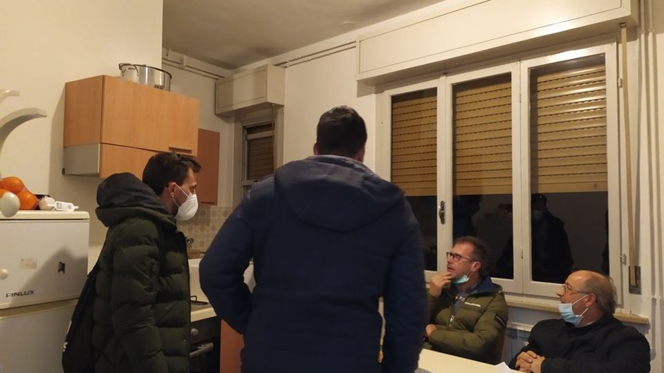 IN FUGA DAI TALEBANI I profughi dell’Afghanistan sono arrivati nel Lodigiano. Li abbiamo incontrati IN FUGA DAI TALEBANI I profughi dell’Afghanistan sono arrivati nel Lodigiano. Li abbiamo incontrati