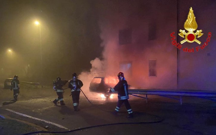 I vigili del fuoco iniziano l’anno con una raffica di interventi per gli incendi nel Lodigiano
