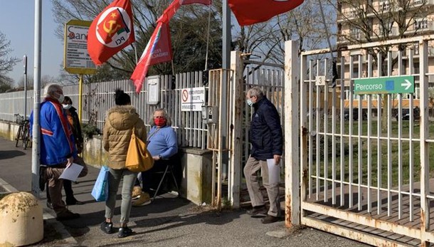 Casale, sit in di protesta contro lo “smantellamento” dell’ospedale