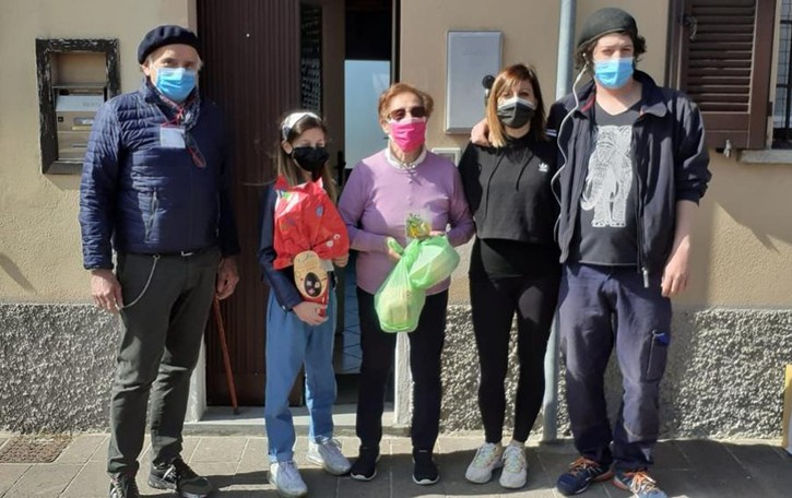 San Martino, un pasto caldo e un uovo di cioccolato per la Pasqua di 20 residenti