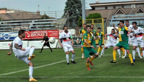 Calcio, salta per Covid il big match Alcione-Sant’Angelo