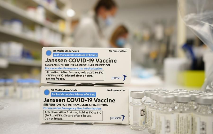 Operatori sanitari non vaccinati: sono in arrivo nuove sospensioni nel Lodigiano