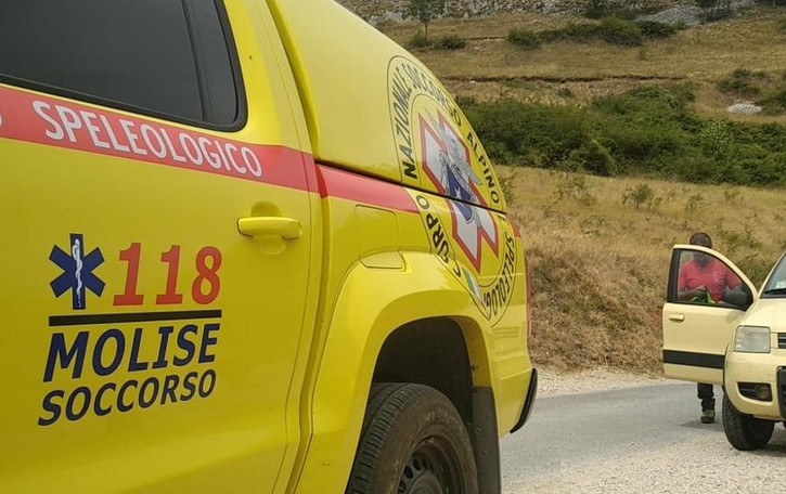 Scivola sul ponte tibetano, soccorso un 67enne di Mediglia