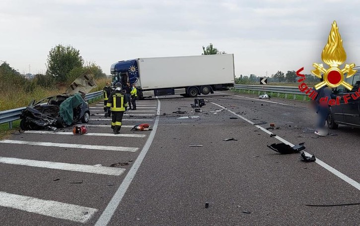 Quattro vittime in 5 anni sulla tangenziale di Tavazzano: «In quel tratto le auto corrono troppo»