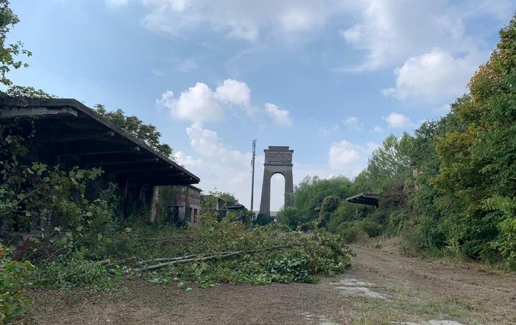 CERRO Partiti i lavori di pulizia all’ex impianto militare della Saronio