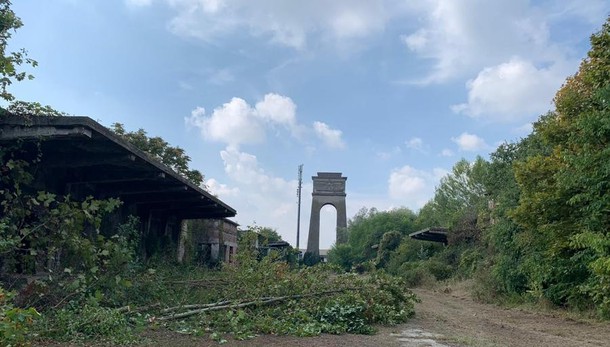 CERRO Partiti i lavori di pulizia all’ex impianto militare della Saronio