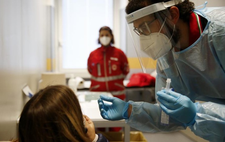 Da lunedì 24 aprirà a Codogno un punto tamponi dedicato soltanto alla scuola