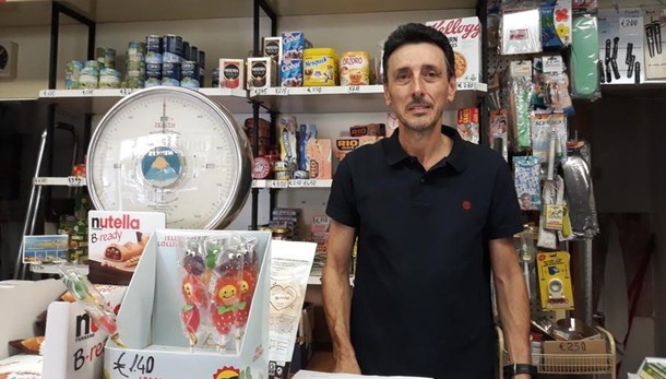 Chiude l’ultima drogheria: «Se ne va un pezzo di storia di Melegnano»