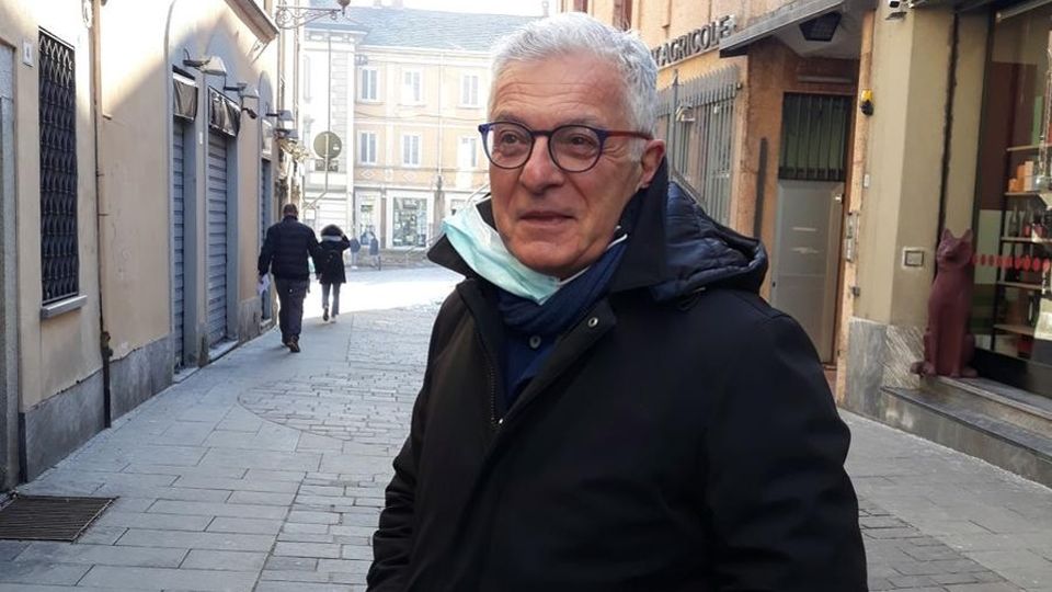 LE BUONE NOTIZIE Medici in pensione tornano in corsia: «In servizio anche per vaccinare i bambini» LE BUONE NOTIZIE Medici in pensione tornano in corsia: «In servizio anche per vaccinare i bambini»