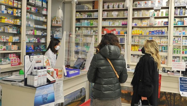 SAN DONATO Tamponi, farmacie comunali prese d’assalto