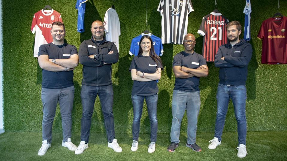 ECONOMIA L’azienda di due fratelli di Lodi firma i campi di calcio “ibridi” ECONOMIA L’azienda di due fratelli di Lodi firma i campi di calcio “ibridi”