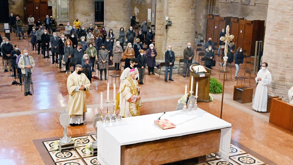 Ognissanti e ricordo dei defunti, le Messe con il vescovo Maurizio Ognissanti e ricordo dei defunti, le Messe con il vescovo Maurizio