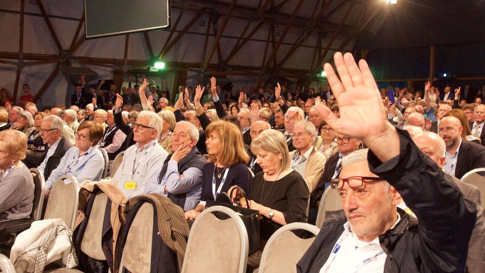 BANCHE L’azione di responsabilità contro i vecchi amministratori della Centropadana sarà portata in assemblea BANCHE L’azione di responsabilità contro i vecchi amministratori della Centropadana sarà portata in assemblea