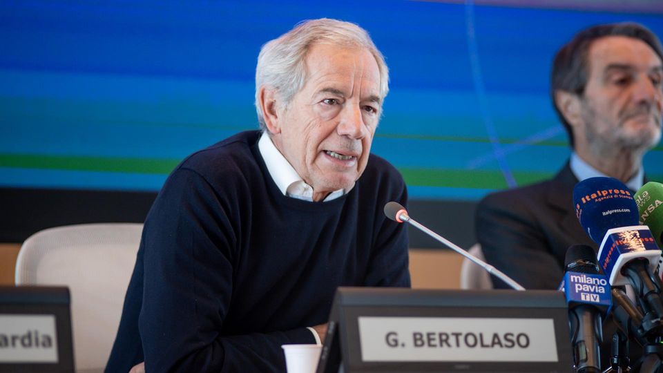 Vaccino antinfluenzale, Bertolaso: «In Lombardia somministrate 1,4 milioni di dosi». La fascia più colpita dall’influenza in Lombardia è quella dei bambini. Lo chef Massari nuovo testimonial della campagna del Pirellone - Guarda la diretta Vaccino antinfluenzale, Bertolaso: «In Lombardia somministrate 1,4 milioni di dosi». La fascia più colpita dall’influenza in Lombardia è quella dei bambini. Lo chef Massari nuovo testimonial della campagna del Pirellone - Guarda la diretta