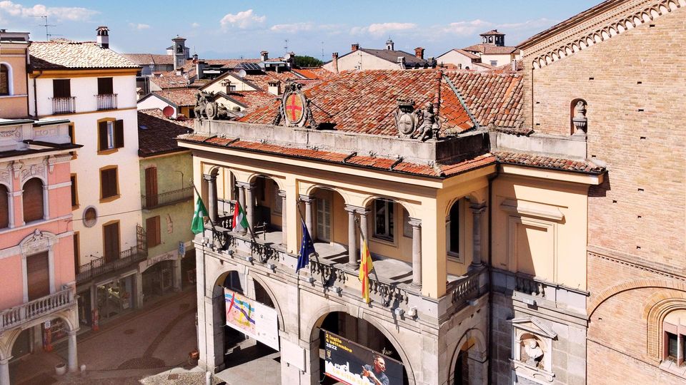 LODI Mense, la voragine dei pagamenti: l’insoluto sfiora quota 460mila euro e le riscossioni vanno a rilento LODI Mense, la voragine dei pagamenti: l’insoluto sfiora quota 460mila euro e le riscossioni vanno a rilento