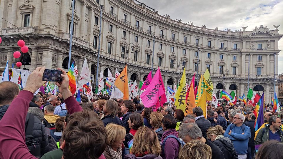 Lodi, «cartelli stradali e un festival della pace: le nostre proposte per la città» Lodi, «cartelli stradali e un festival della pace: le nostre proposte per la città»