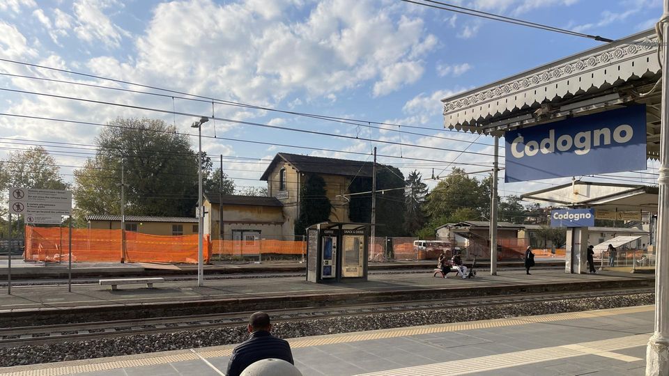 I cantieri “infiniti” della stazione di Codogno: «Ripartiranno a metà mese» I cantieri “infiniti” della stazione di Codogno: «Ripartiranno a metà mese»