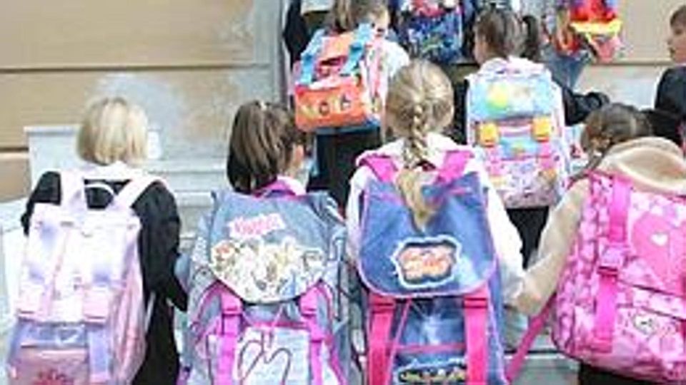 SAN GIULIANO Vinta la battaglia per Nour: la bambina potrà andare a scuola SAN GIULIANO Vinta la battaglia per Nour: la bambina potrà andare a scuola