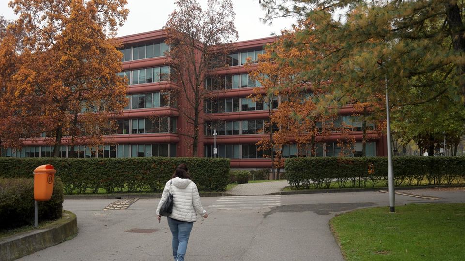 SAN DONATO Paura per i possibili tagli di personale in casa Saipem SAN DONATO Paura per i possibili tagli di personale in casa Saipem