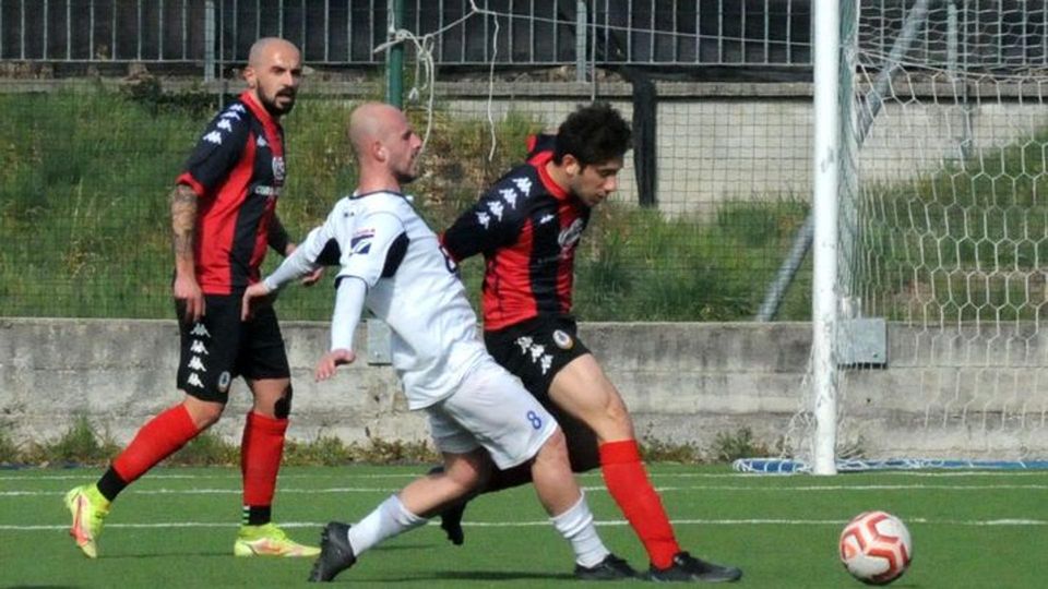 Calcio, Eccellenza: il Sant’Angelo ospita la Luciano Manara per cancellare il ko di Mariano Calcio, Eccellenza: il Sant’Angelo ospita la Luciano Manara per cancellare il ko di Mariano