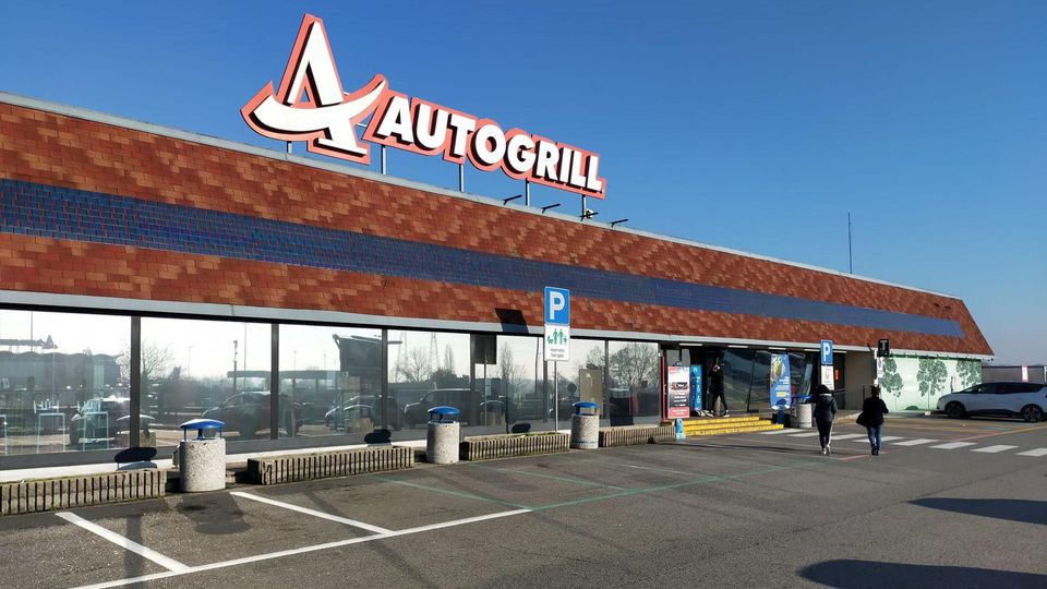 SOMAGLIA Accordo sul caso Autogrill: nessun dipendente trasferito SOMAGLIA Accordo sul caso Autogrill: nessun dipendente trasferito