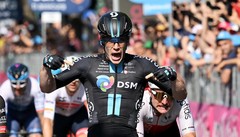 Il primo successo tricolore è firmato Dainese