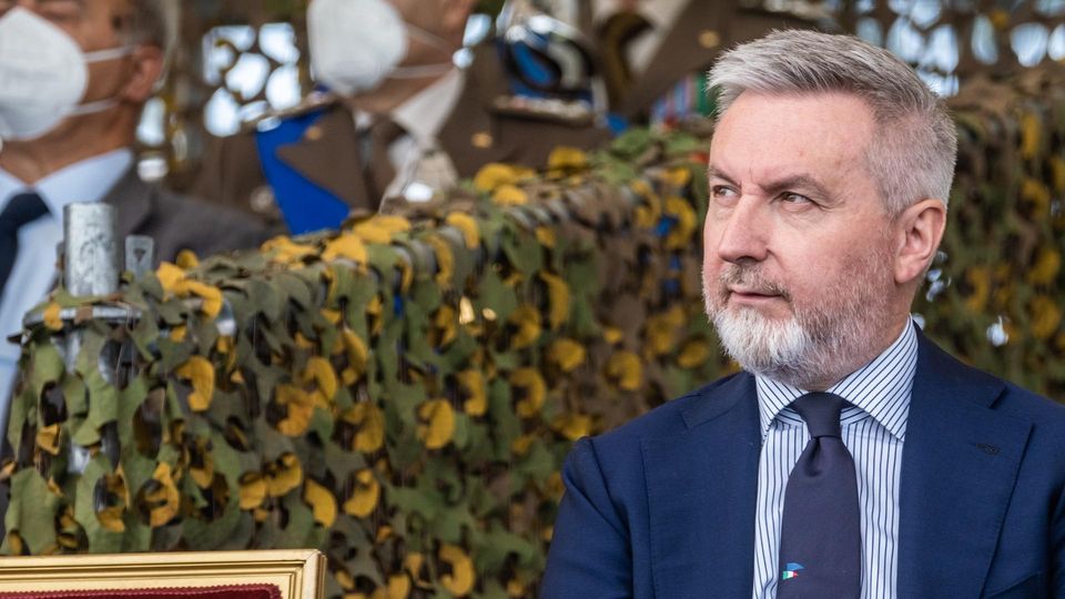 Guerini a Lodi per Furegato: «Il governo aiuta l’Ucraina a difendersi rispettando il mandato del Parlamento» Guerini a Lodi per Furegato: «Il governo aiuta l’Ucraina a difendersi rispettando il mandato del Parlamento»