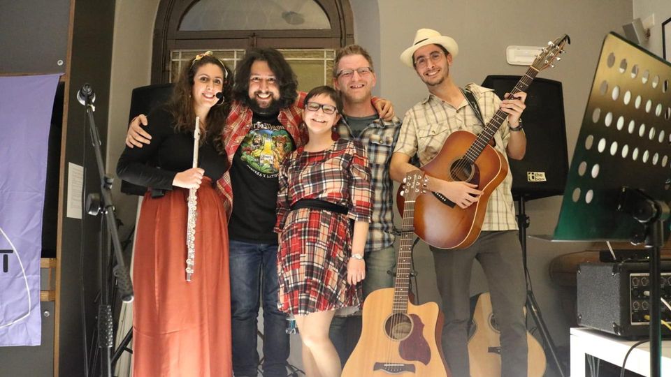 Gipsy Tales: storie e musica per esplorare il mondo Gipsy Tales: storie e musica per esplorare il mondo