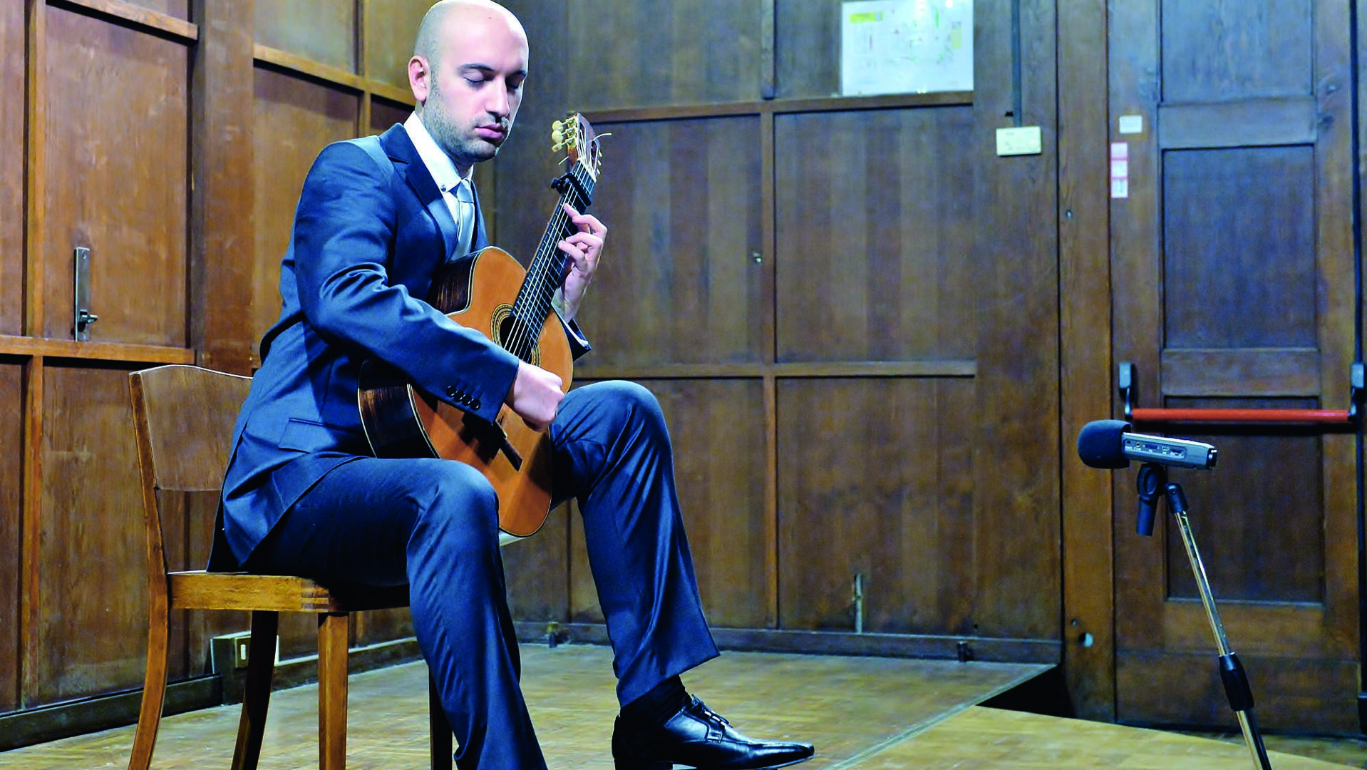 La chitarra di Emanuele Buono illumina Lodi «Averlo qui è un