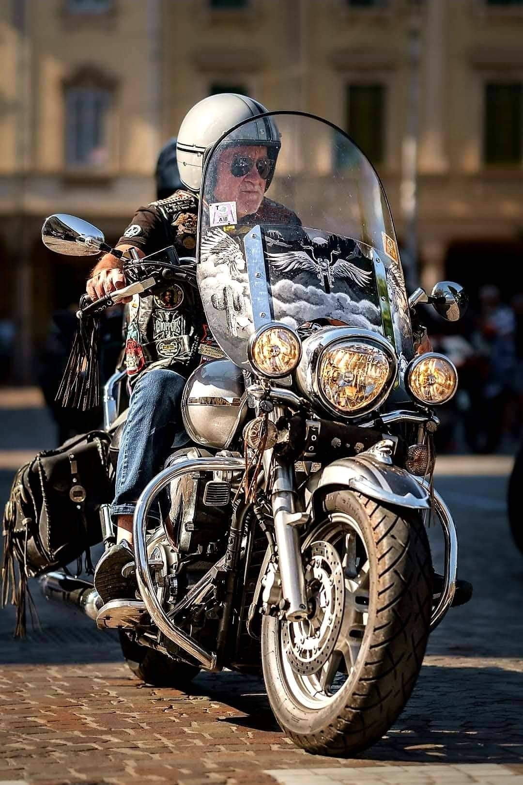 Sergio Zani in sella alla sua moto