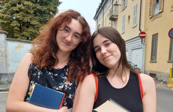 Altre due ragazze intervistate (Vercellone) Altre due ragazze intervistate (Vercellone)
