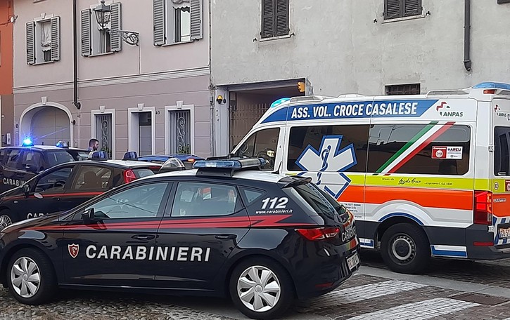 SAN COLOMBANO Picchia la compagna e anche i carabinieri, arrestato un 32enne