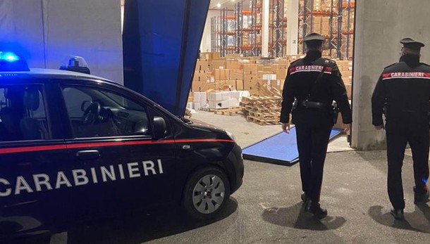 TRIBIANO Chiodi in strada e auto di traverso per dare l’assalto alla logistica