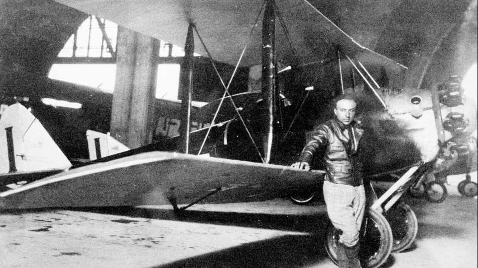 RITRATTI - Beonio Brocchieri, giornalista volante nella terra dei ghiacci - Ascolta qui il podcast RITRATTI - Beonio Brocchieri, giornalista volante nella terra dei ghiacci - Ascolta qui il podcast