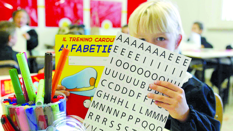 SCUOLA Tutti sui banchi dal 12 settembre SCUOLA Tutti sui banchi dal 12 settembre