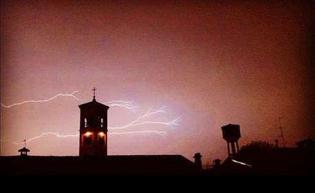 Fulmini su Lodi Vecchio martedì sera