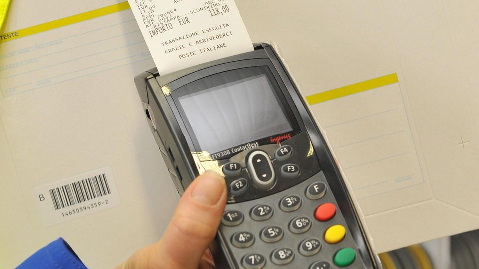 Pagamenti con il pos in bar e negozi del Lodigiano: «Troppi costi a carico delle imprese» Pagamenti con il pos in bar e negozi del Lodigiano: «Troppi costi a carico delle imprese»