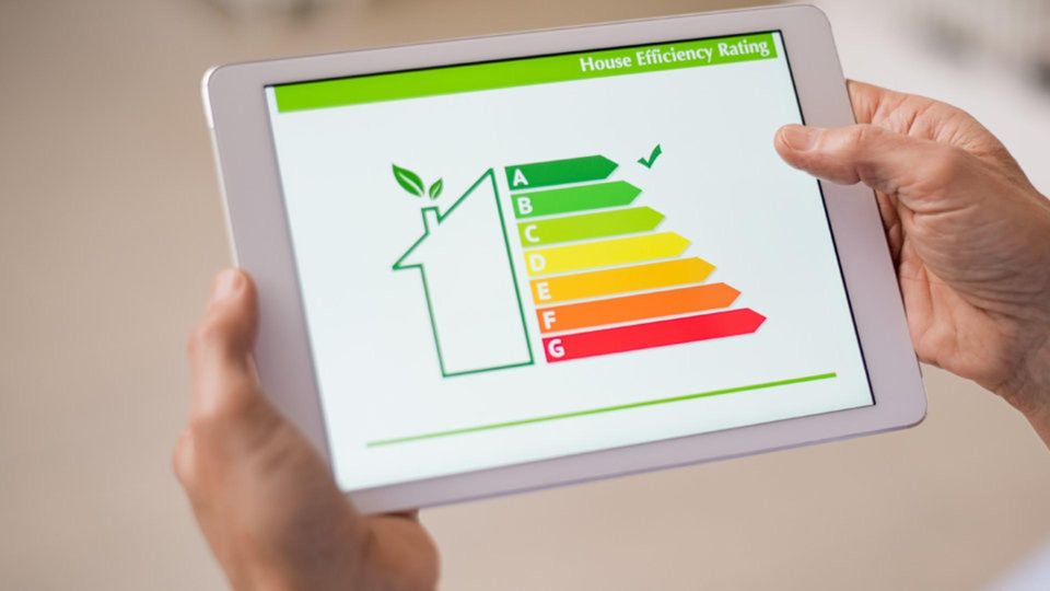 Energia elettrica, a luglio “ritocchi” record: Lodi si conferma nella top ten delle città più care Energia elettrica, a luglio “ritocchi” record: Lodi si conferma nella top ten delle città più care