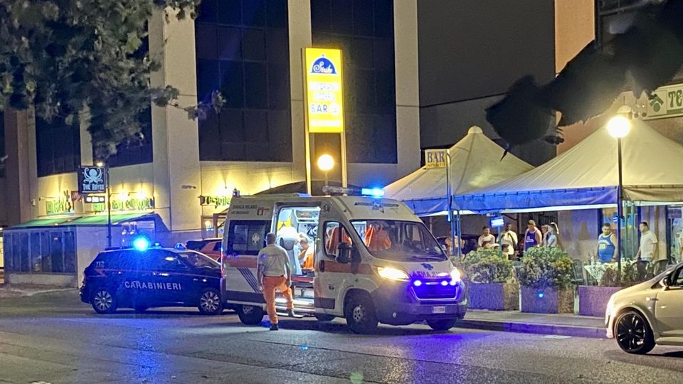 SAN GIULIANO Rimprovera i ragazzi davanti al locale, pizzaiolo aggredito SAN GIULIANO Rimprovera i ragazzi davanti al locale, pizzaiolo aggredito
