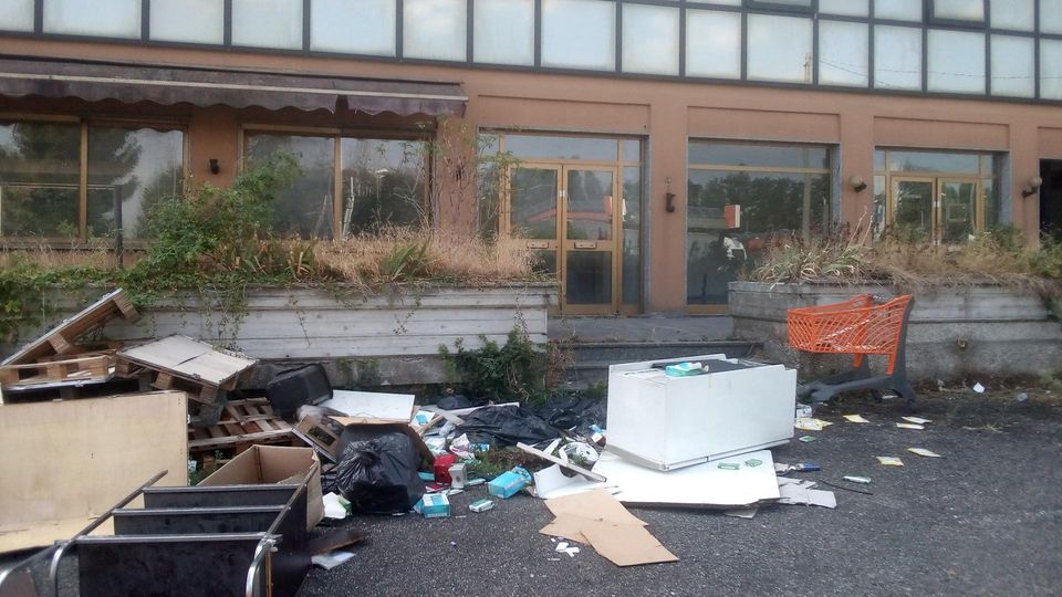 CARPIANO Dopo due anni l’hotel Americ ancora senza futuro CARPIANO Dopo due anni l’hotel Americ ancora senza futuro