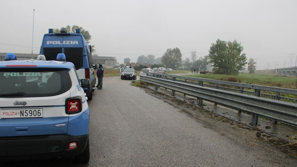 SOMAGLIA/IN AGGIORNAMENTO Rave party alla ex conceria Palladio: sono circa 500 i giovani arrivati nella Bassa Lodigiana. Il punto della situazione SOMAGLIA/IN AGGIORNAMENTO Rave party alla ex conceria Palladio: sono circa 500 i giovani arrivati nella Bassa Lodigiana. Il punto della situazione
