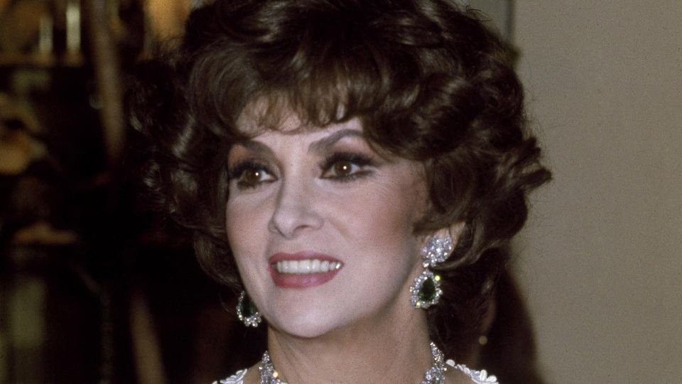 Cinema in lutto: addio a Gina Lollobrigida Cinema in lutto: addio a Gina Lollobrigida