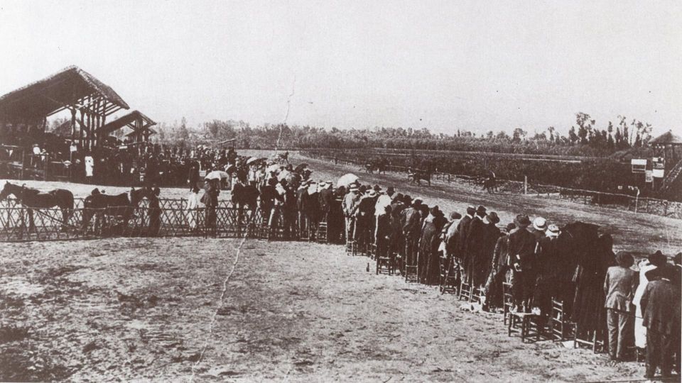 PODCAST Svaghi d’altri tempi, Lodi e la Belle époque tra velocipedi e cavalli PODCAST Svaghi d’altri tempi, Lodi e la Belle époque tra velocipedi e cavalli