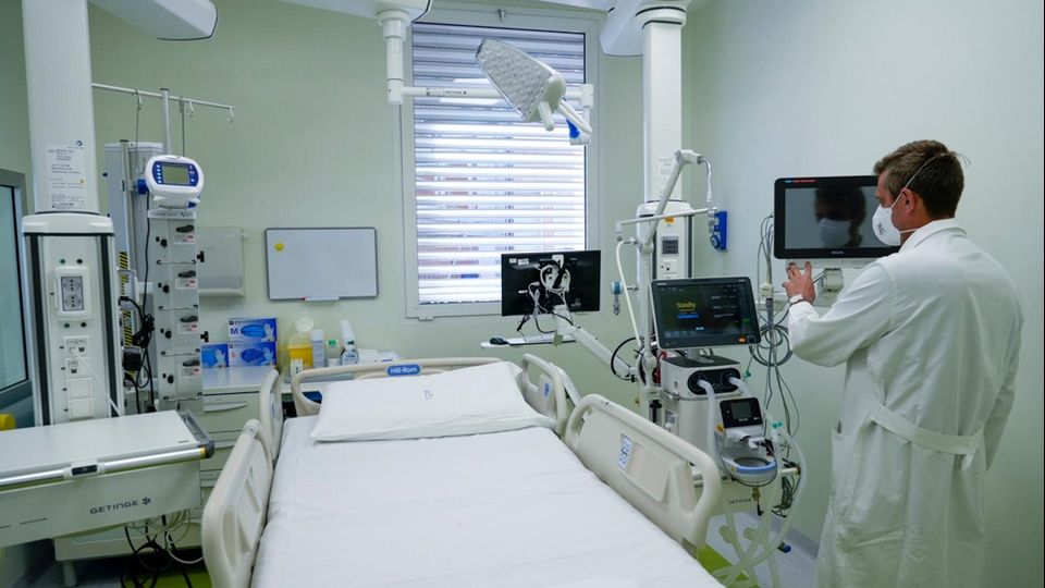 Oggi per la prima volta dall’inizio della pandemia in Lombardia non ci sono pazienti nelle terapie intensive Oggi per la prima volta dall’inizio della pandemia in Lombardia non ci sono pazienti nelle terapie intensive