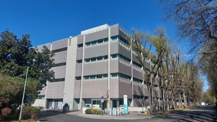 Sede di Eni Corporate university a San Donato in vendita per 12 milioni