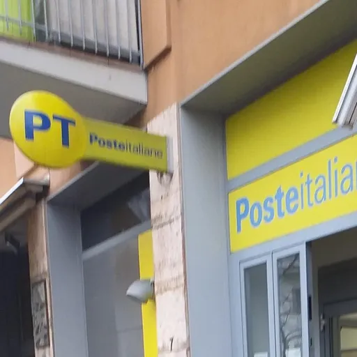 Caselle Lurani rapinato e licenziato